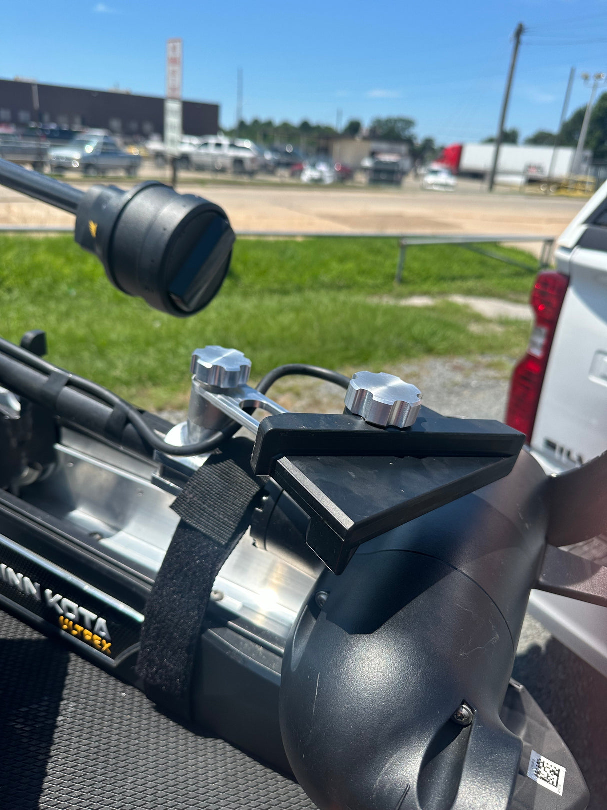 TRIDENT SINGLE MOUNT